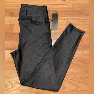 NWT Mano B Black Leggings ( Size L)